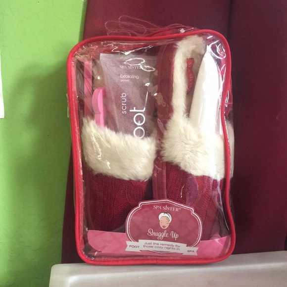 Spa Sister Snuggle-Up Foot Spa Cable Knit Slippers, Red Guava Chiffon - Picture 2 of 7